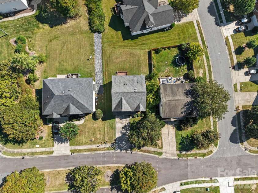 1530 Big Leaf Drive, Charlotte, NC 28262.  MLS# CAR4426949, YatesRealty ID 54132. 