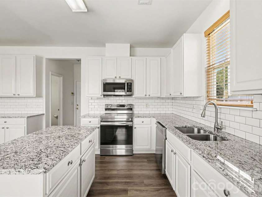 1530 Big Leaf Drive, Charlotte, NC 28262.  MLS# CAR4426949, YatesRealty ID 54132. 