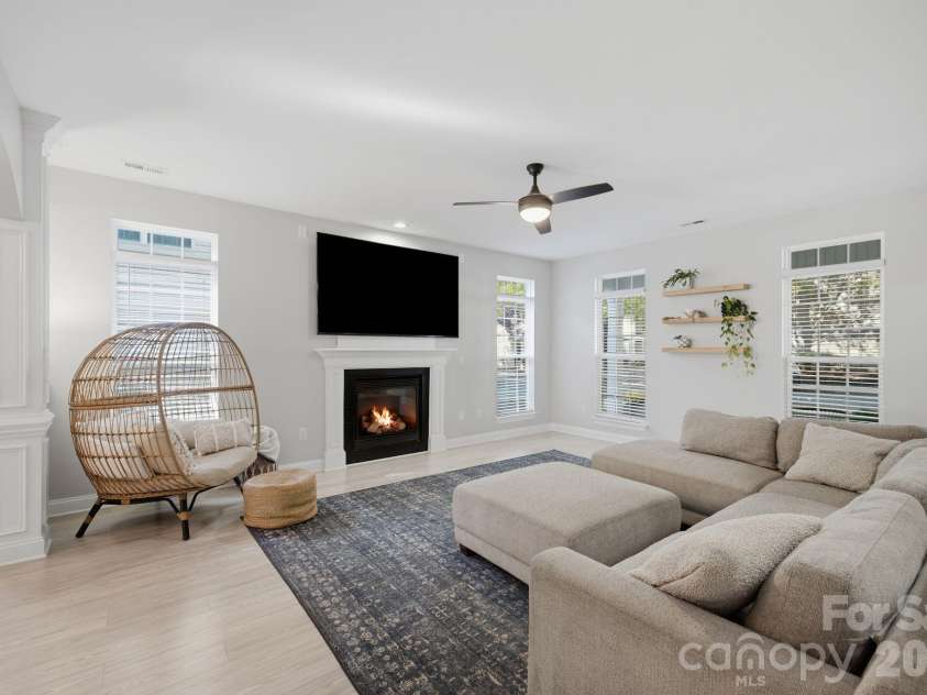 13118 Windy Lea Lane, Huntersville, NC 28078.  MLS# CAR4429996, YatesRealty ID 54139. 