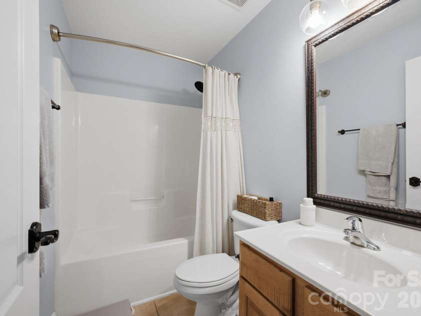 13118 Windy Lea Lane, Huntersville, NC 28078.  MLS# CAR4429996, YatesRealty ID 54139. 