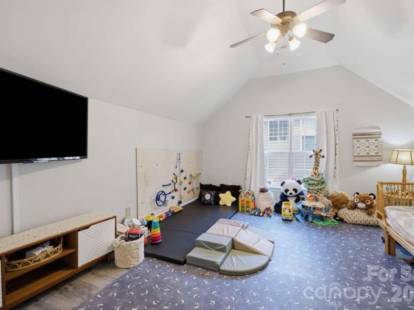 13118 Windy Lea Lane, Huntersville, NC 28078.  MLS# CAR4429996, YatesRealty ID 54139. 