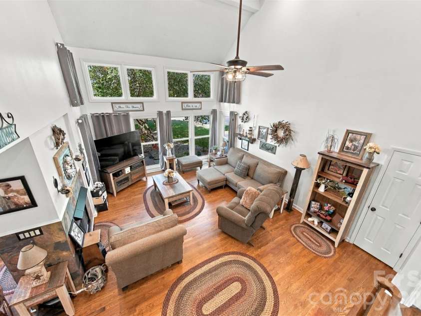 3645 Wandering Lane, Hickory, NC 28601.  MLS# CAR4429752, YatesRealty ID 54142. 