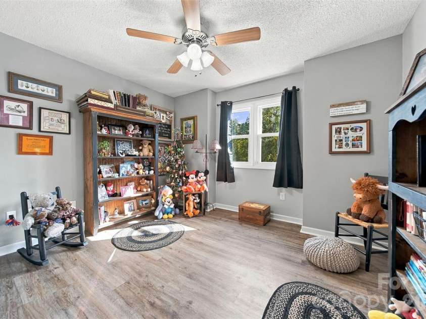 3645 Wandering Lane, Hickory, NC 28601.  MLS# CAR4429752, YatesRealty ID 54142. 