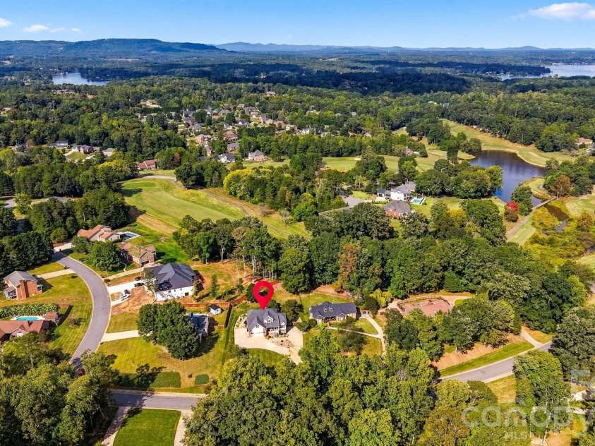 3645 Wandering Lane, Hickory, NC 28601.  MLS# CAR4429752, YatesRealty ID 54142. 