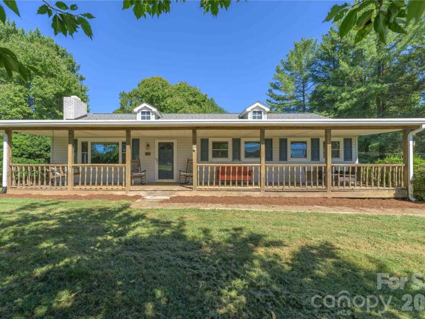 550 Enka Lake Road, Candler, NC 28715.  MLS# CAR4430159, YatesRealty ID 54146. 