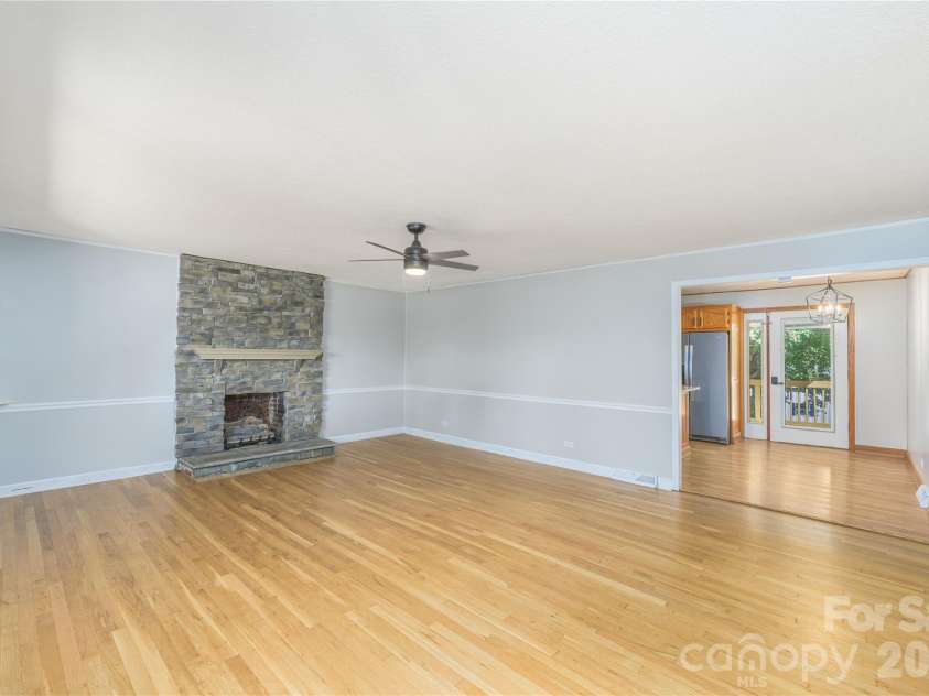 550 Enka Lake Road, Candler, NC 28715.  MLS# CAR4430159, YatesRealty ID 54146. 