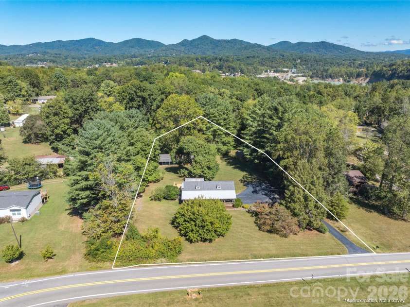 550 Enka Lake Road, Candler, NC 28715.  MLS# CAR4430159, YatesRealty ID 54146. 