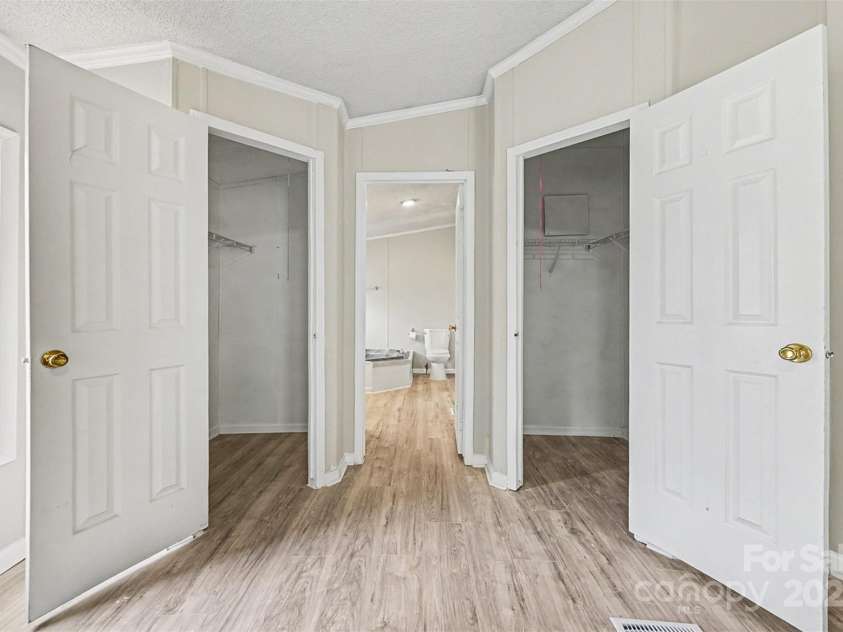 137 Cedar Grove Road, Clover, SC 29710.  MLS# CAR4316459, YatesRealty ID 5415. 