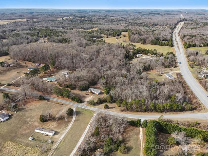 137 Cedar Grove Road, Clover, SC 29710.  MLS# CAR4316459, YatesRealty ID 5415. 