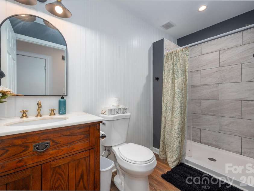 2559 Watson Drive, Lancaster, SC 29720.  MLS# CAR4428149, YatesRealty ID 54150. 3rd Bathroom