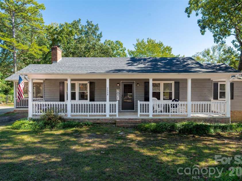 2559 Watson Drive, Lancaster, SC 29720.  MLS# CAR4428149, YatesRealty ID 54150. 