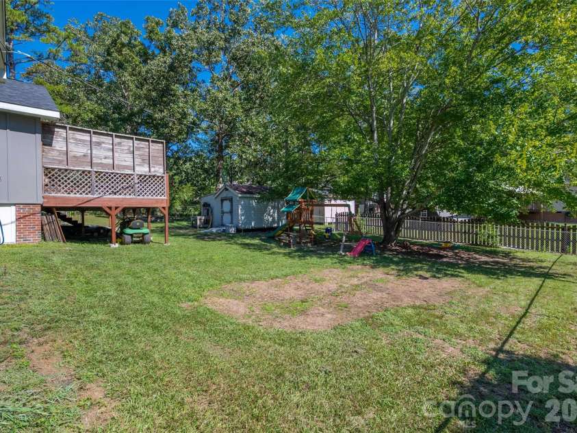 2559 Watson Drive, Lancaster, SC 29720.  MLS# CAR4428149, YatesRealty ID 54150. 