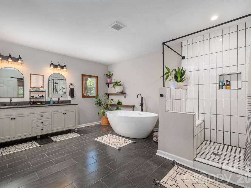 2559 Watson Drive, Lancaster, SC 29720.  MLS# CAR4428149, YatesRealty ID 54150. Primary Bathroom
