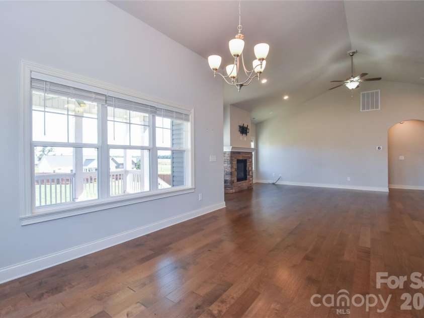 148 Greythorn Drive, Statesville, NC 28625.  MLS# CAR4427266, YatesRealty ID 54152. 