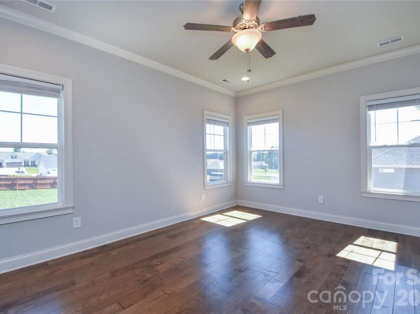 148 Greythorn Drive, Statesville, NC 28625.  MLS# CAR4427266, YatesRealty ID 54152. 