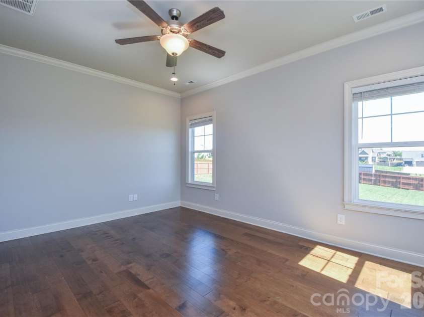 148 Greythorn Drive, Statesville, NC 28625.  MLS# CAR4427266, YatesRealty ID 54152. 