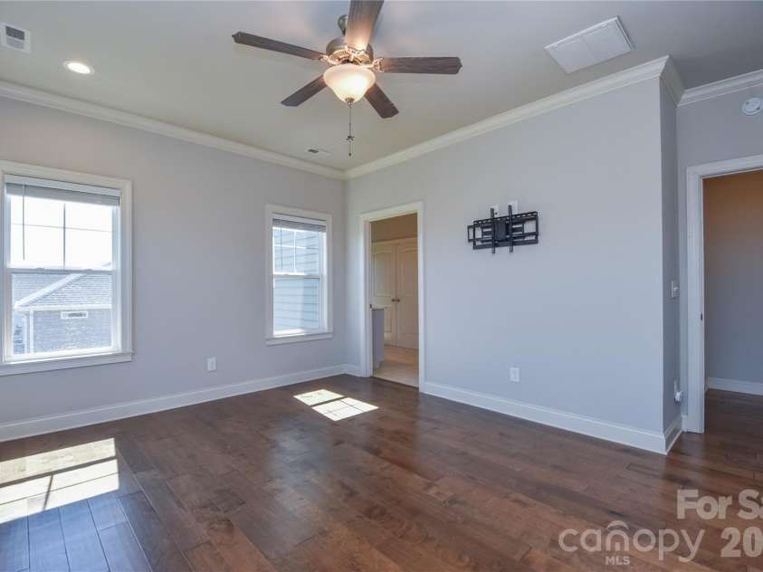 148 Greythorn Drive, Statesville, NC 28625.  MLS# CAR4427266, YatesRealty ID 54152. 