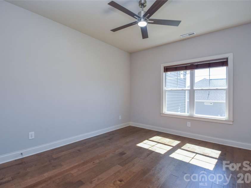 148 Greythorn Drive, Statesville, NC 28625.  MLS# CAR4427266, YatesRealty ID 54152. 