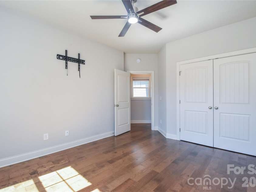 148 Greythorn Drive, Statesville, NC 28625.  MLS# CAR4427266, YatesRealty ID 54152. 
