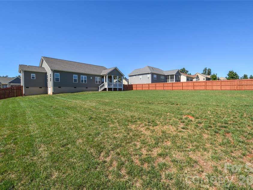 148 Greythorn Drive, Statesville, NC 28625.  MLS# CAR4427266, YatesRealty ID 54152. 