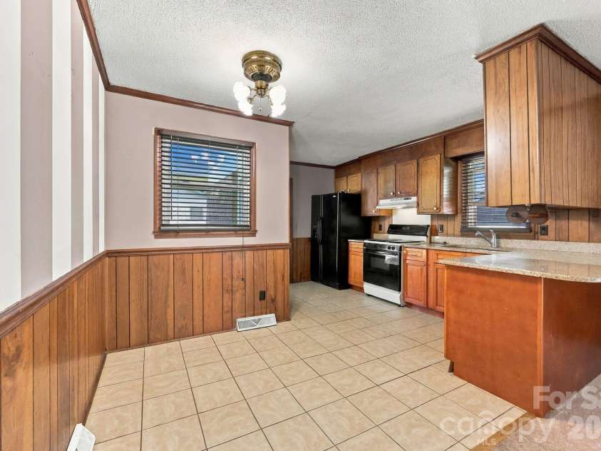 817 Rubens Road, Concord, NC 28027.  MLS# CAR4427825, YatesRealty ID 54154. 