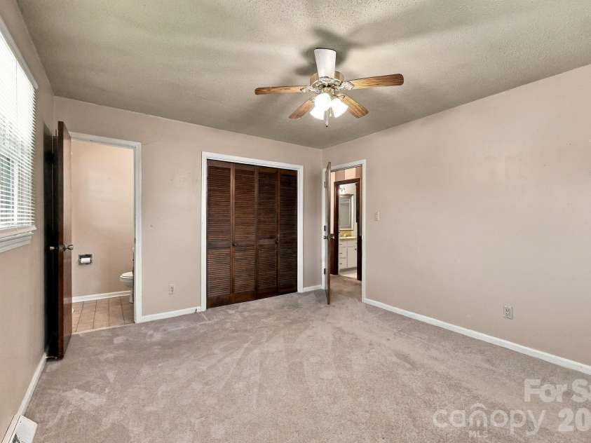 817 Rubens Road, Concord, NC 28027.  MLS# CAR4427825, YatesRealty ID 54154. 