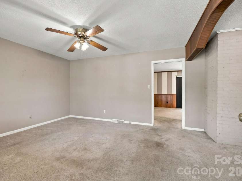 817 Rubens Road, Concord, NC 28027.  MLS# CAR4427825, YatesRealty ID 54154. 
