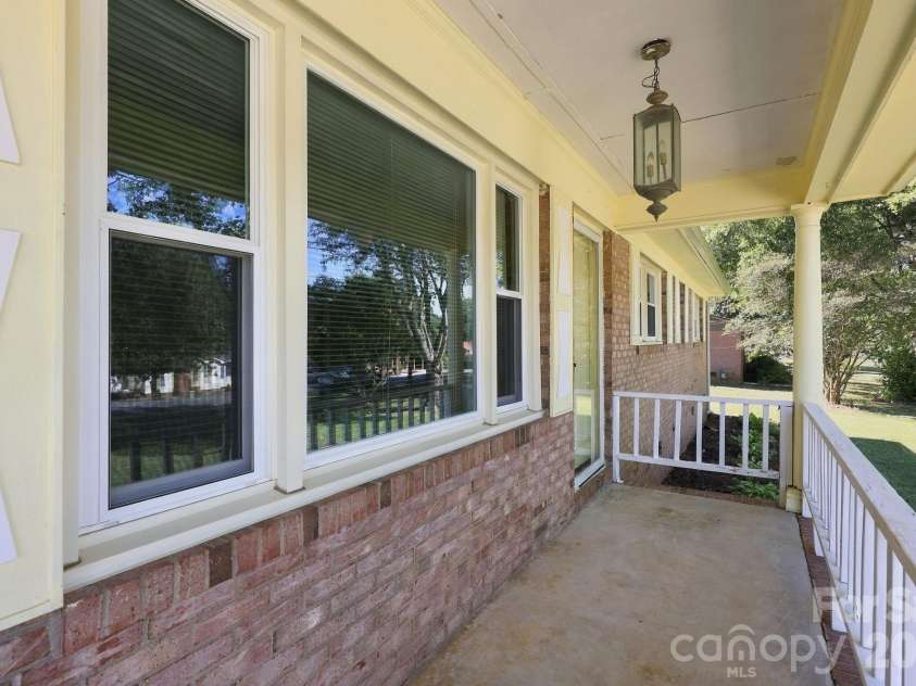 817 Rubens Road, Concord, NC 28027.  MLS# CAR4427825, YatesRealty ID 54154. 
