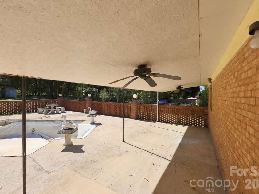817 Rubens Road, Concord, NC 28027.  MLS# CAR4427825, YatesRealty ID 54154. 