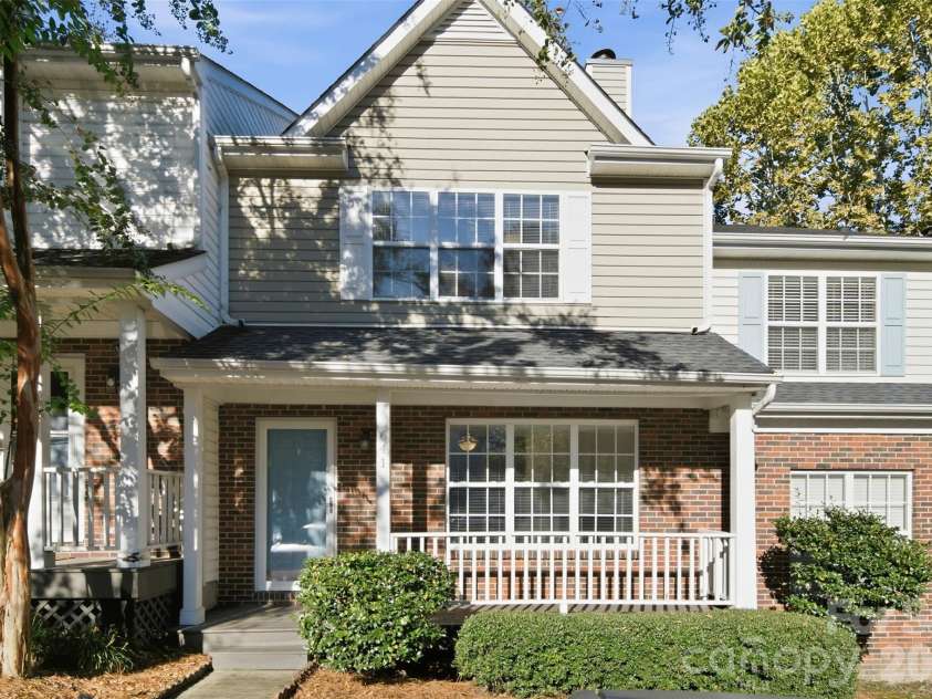 641 Mountainwater Drive, Charlotte, NC 28262.  MLS# CAR4429090, YatesRealty ID 54158. 