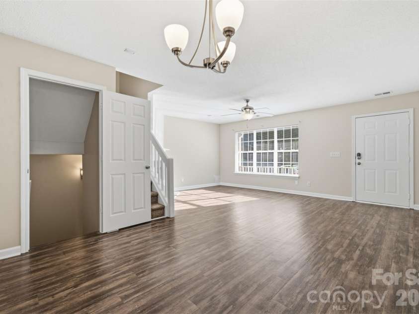 641 Mountainwater Drive, Charlotte, NC 28262.  MLS# CAR4429090, YatesRealty ID 54158. 