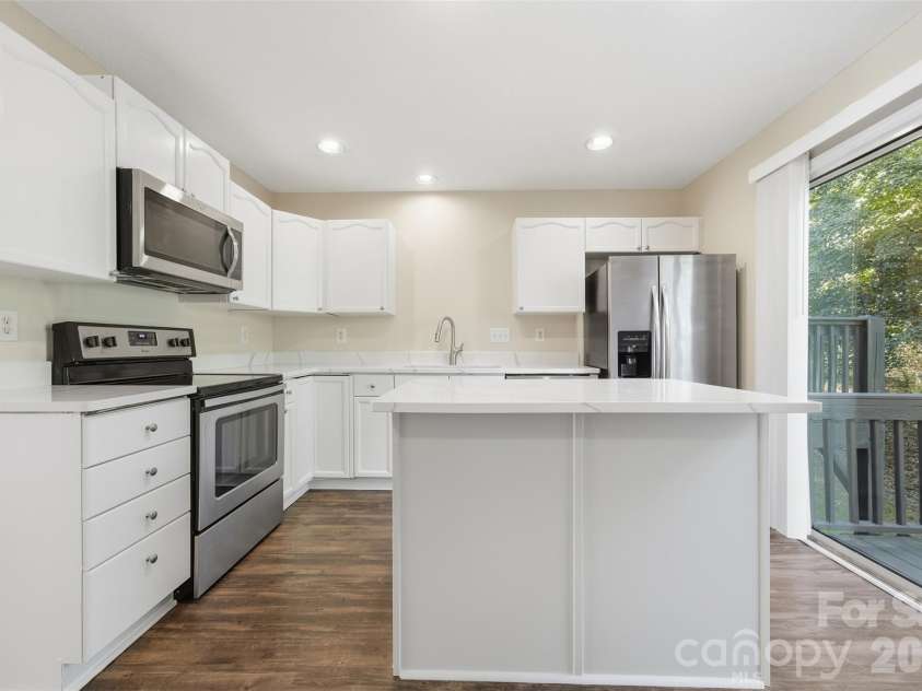 641 Mountainwater Drive, Charlotte, NC 28262.  MLS# CAR4429090, YatesRealty ID 54158. 