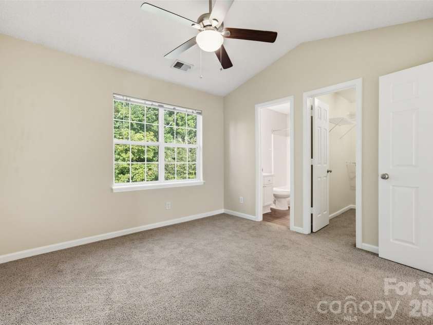 641 Mountainwater Drive, Charlotte, NC 28262.  MLS# CAR4429090, YatesRealty ID 54158. 