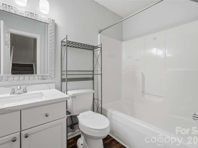 641 Mountainwater Drive, Charlotte, NC 28262.  MLS# CAR4429090, YatesRealty ID 54158. 