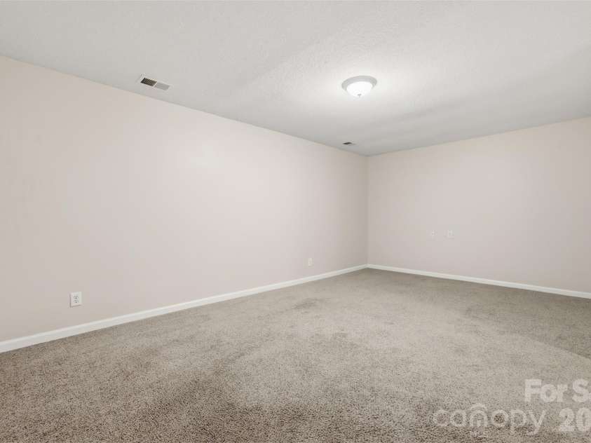 641 Mountainwater Drive, Charlotte, NC 28262.  MLS# CAR4429090, YatesRealty ID 54158. 