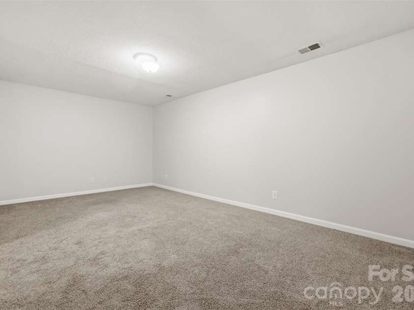 641 Mountainwater Drive, Charlotte, NC 28262.  MLS# CAR4429090, YatesRealty ID 54158. 