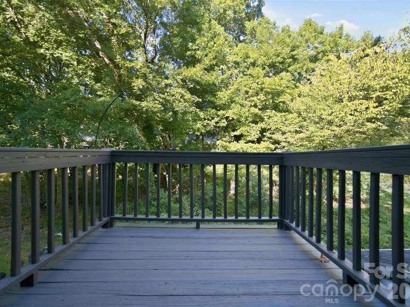 641 Mountainwater Drive, Charlotte, NC 28262.  MLS# CAR4429090, YatesRealty ID 54158. 