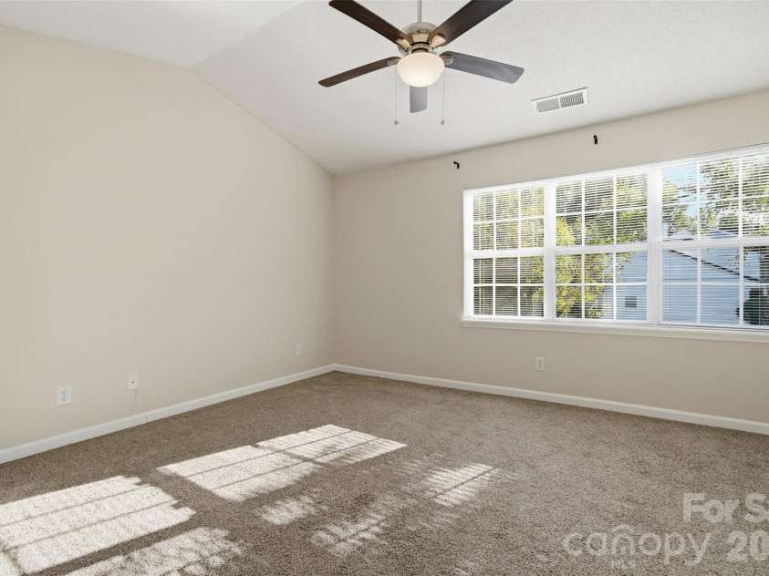 641 Mountainwater Drive, Charlotte, NC 28262.  MLS# CAR4429090, YatesRealty ID 54158. 