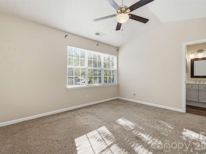 641 Mountainwater Drive, Charlotte, NC 28262.  MLS# CAR4429090, YatesRealty ID 54158. 