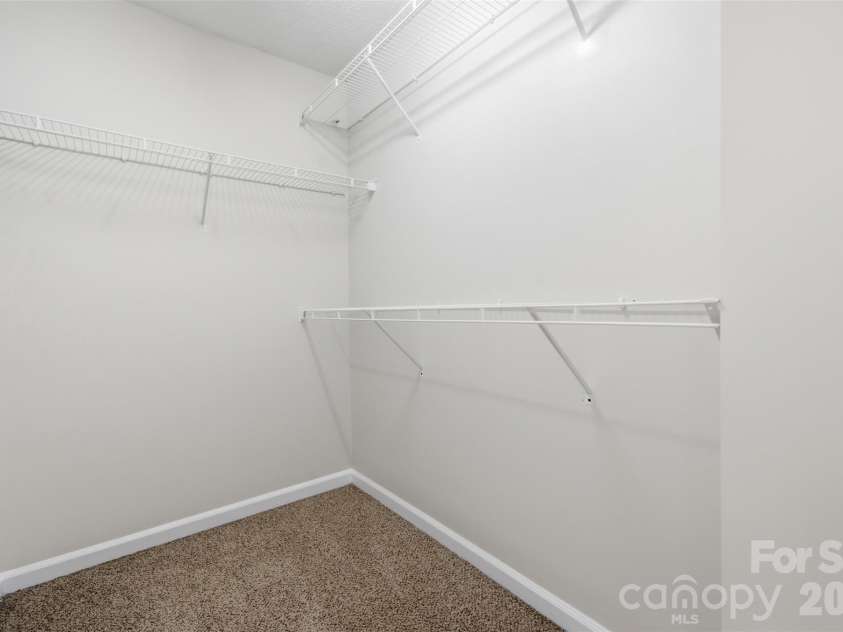 641 Mountainwater Drive, Charlotte, NC 28262.  MLS# CAR4429090, YatesRealty ID 54158. 