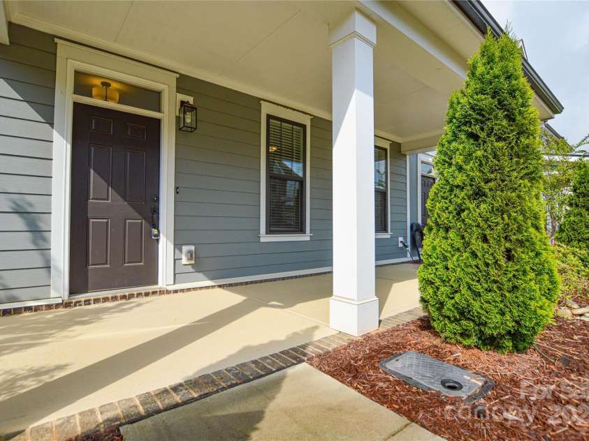 10209 Meeting House Drive, Huntersville, NC 28078.  MLS# CAR4246408, YatesRealty ID 5416. 