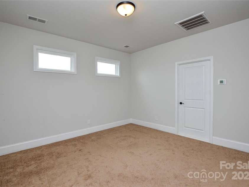 10209 Meeting House Drive, Huntersville, NC 28078.  MLS# CAR4246408, YatesRealty ID 5416. 