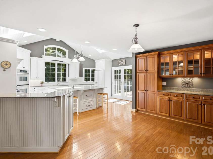 450 Mills Gap Road, Arden, NC 28704.  MLS# CAR4429619, YatesRealty ID 54160. 