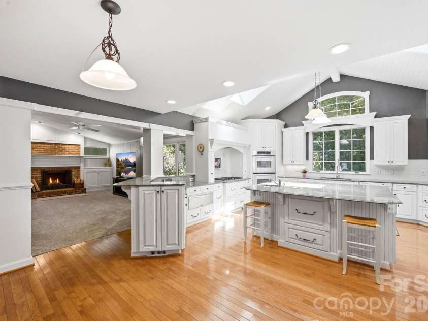 450 Mills Gap Road, Arden, NC 28704.  MLS# CAR4429619, YatesRealty ID 54160. 