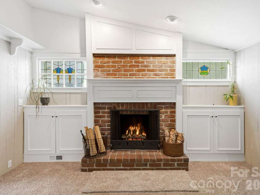450 Mills Gap Road, Arden, NC 28704.  MLS# CAR4429619, YatesRealty ID 54160. 