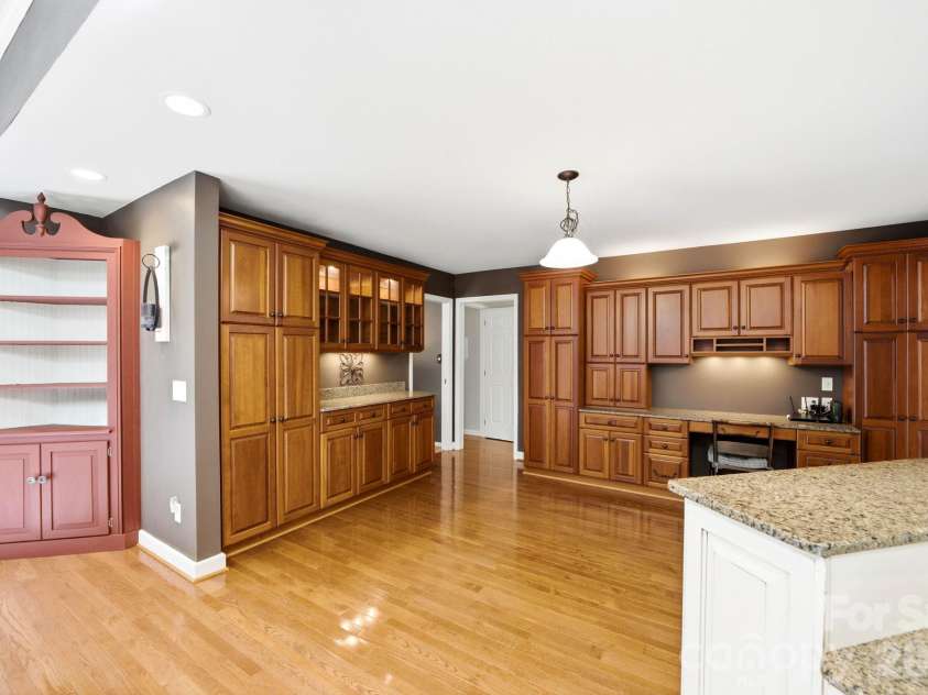 450 Mills Gap Road, Arden, NC 28704.  MLS# CAR4429619, YatesRealty ID 54160. 