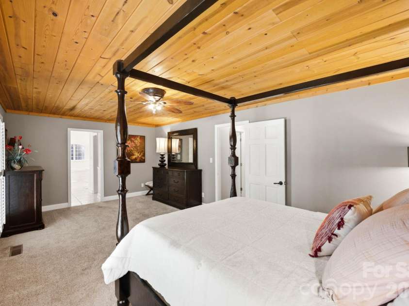 450 Mills Gap Road, Arden, NC 28704.  MLS# CAR4429619, YatesRealty ID 54160. 