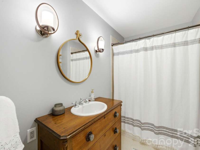 450 Mills Gap Road, Arden, NC 28704.  MLS# CAR4429619, YatesRealty ID 54160. 