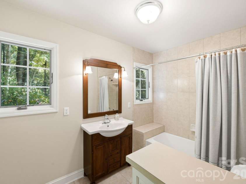 450 Mills Gap Road, Arden, NC 28704.  MLS# CAR4429619, YatesRealty ID 54160. 
