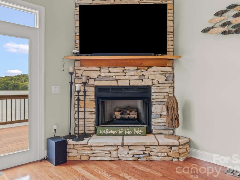 161 Abbotts Court, Lexington, NC 27292.  MLS# CAR4427226, YatesRealty ID 54161. 